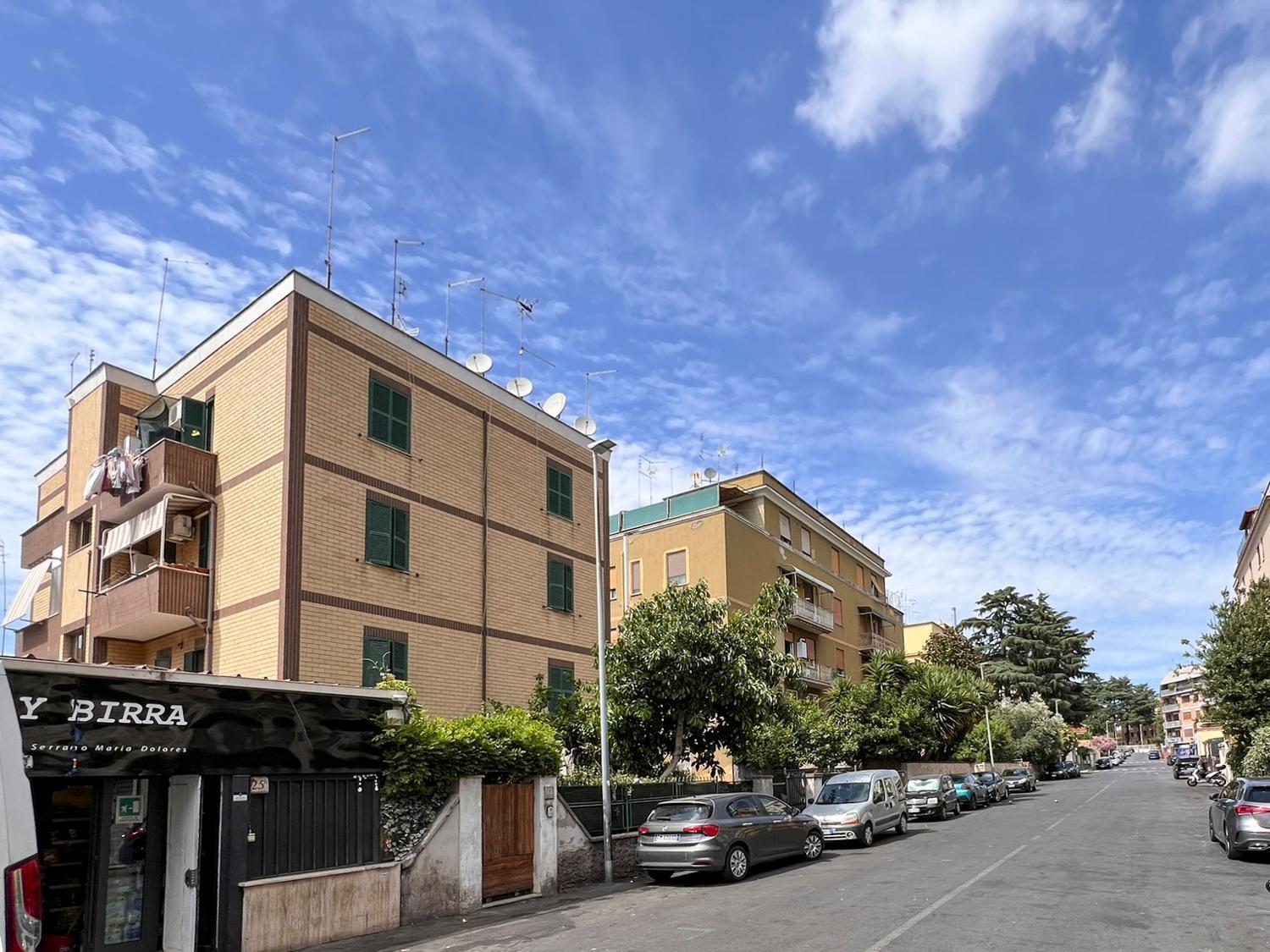 Attico Urbano Terrazza Su Roma Metro A Cornelia Apartment Luaran gambar